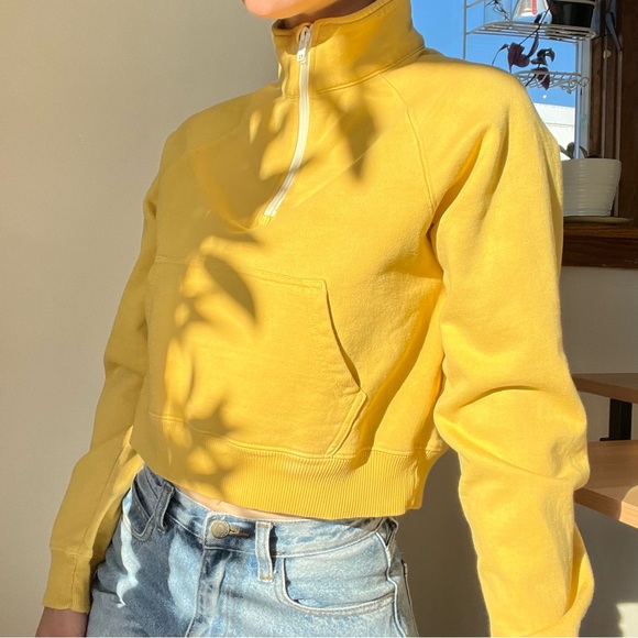 Brandy Melville John Galt Yellow Cropped Half Zip Sweatshirt - Picture 4 of 6